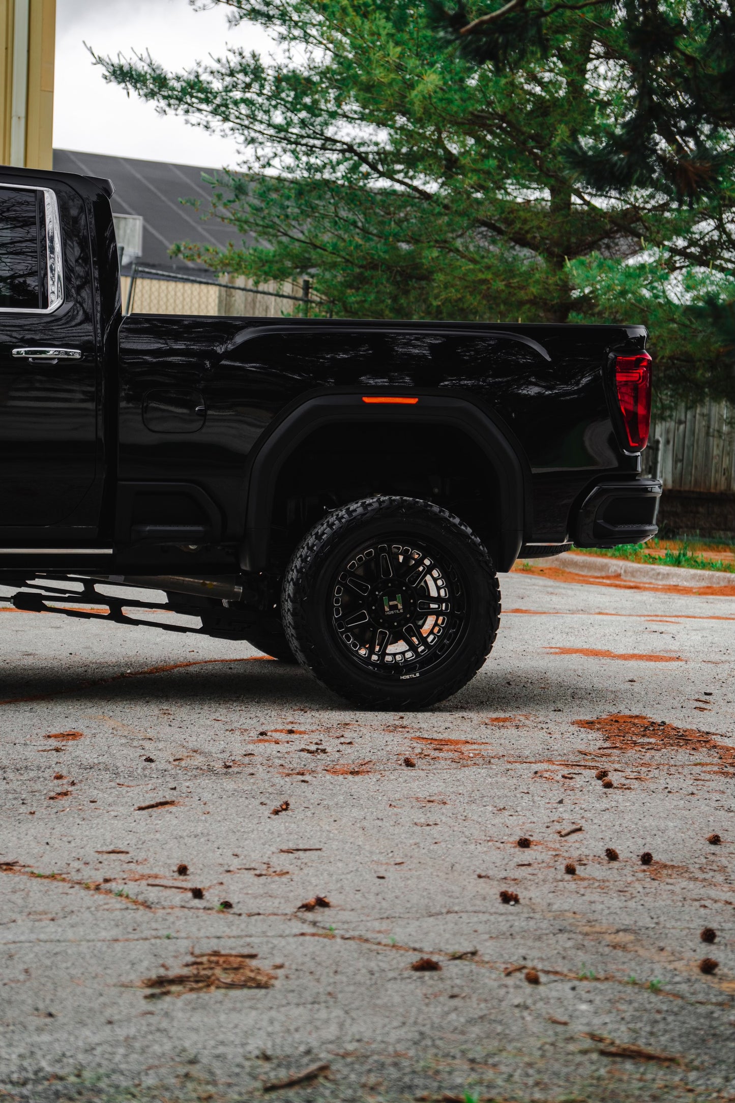 2020+ GM 2500/3500 UCF Bolt On Fabricated Traction Bar Kit