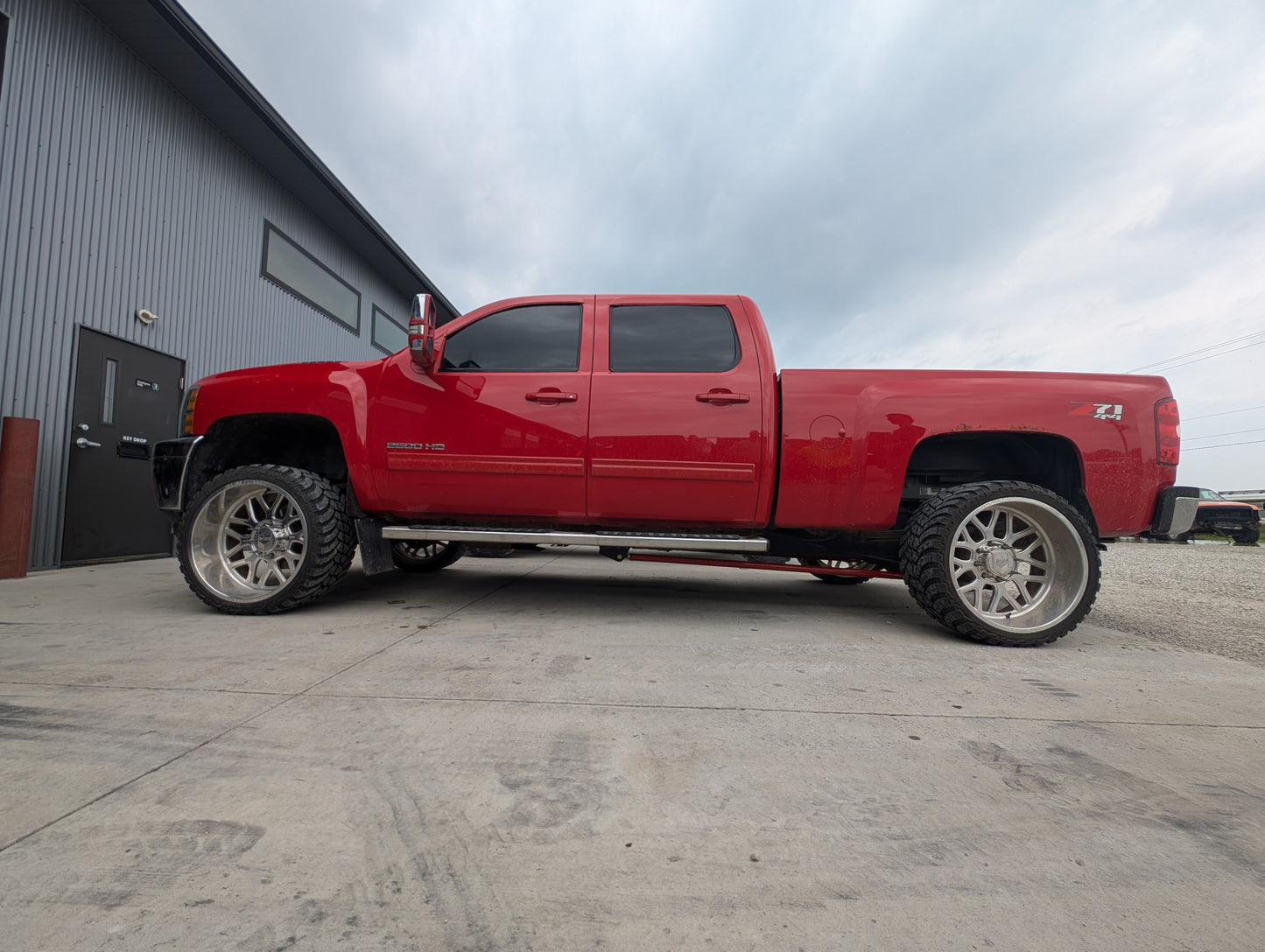 Universal 72in Weld On Traction Bar Kit