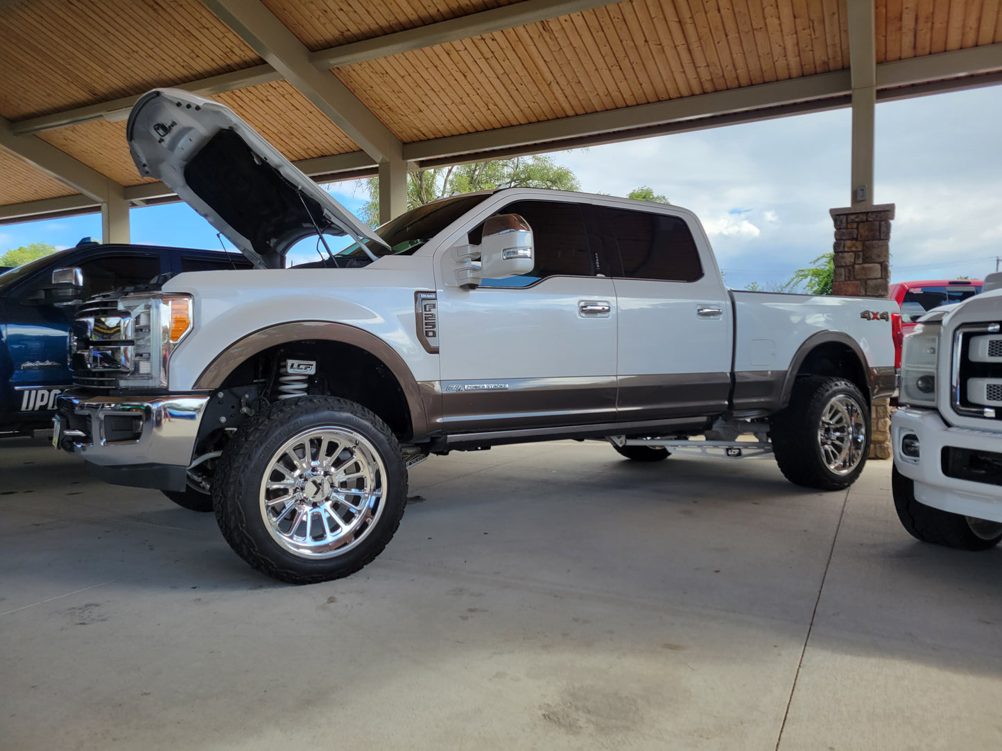 2017-'Current Ford F-250 F-350 F-450 Super Duty UCF Bolt On Traction Bar Kit