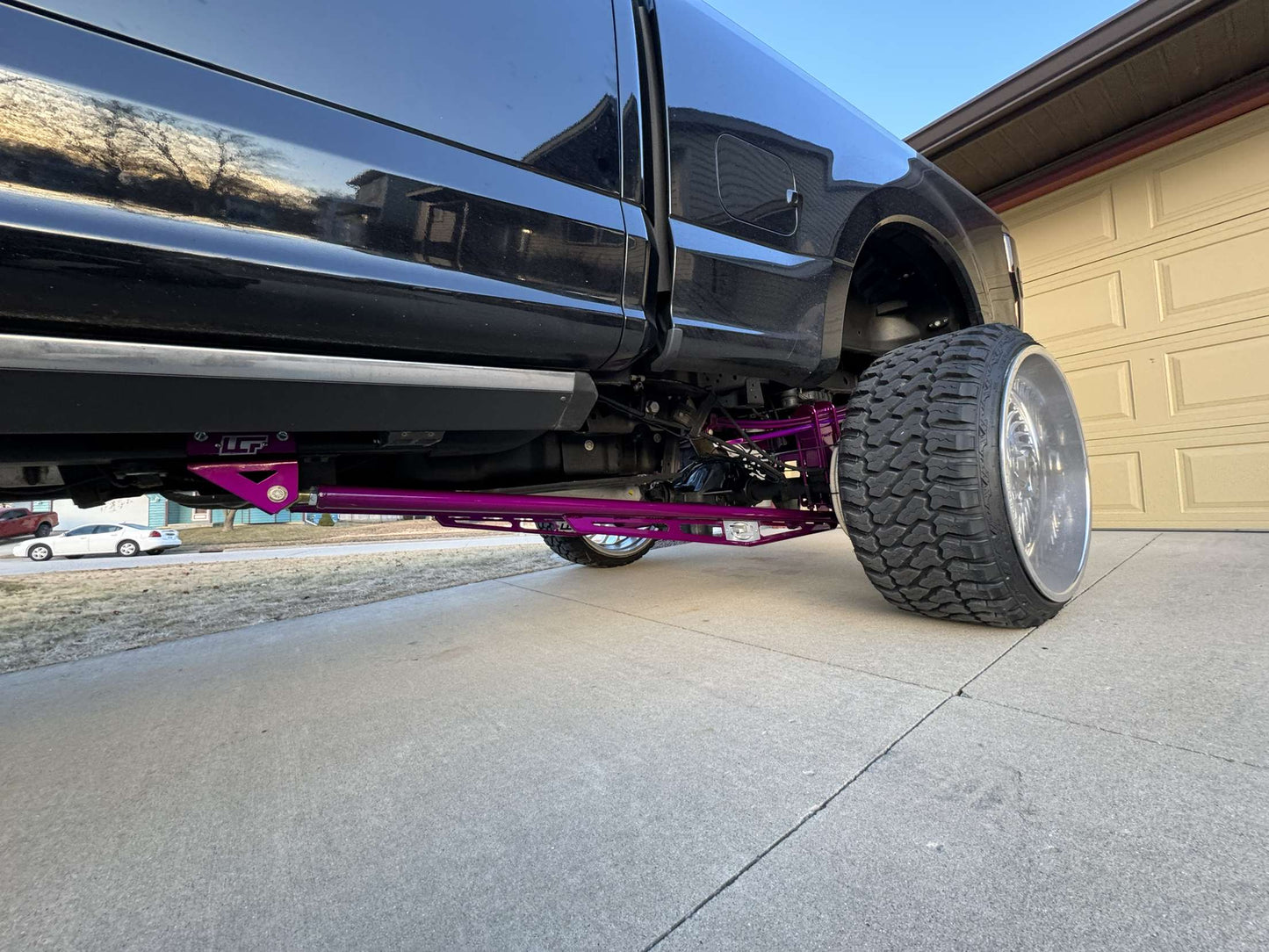 1999-2010 Ford F-250 / F-350 Super Duty UCF Bolt On Traction Bar Kit